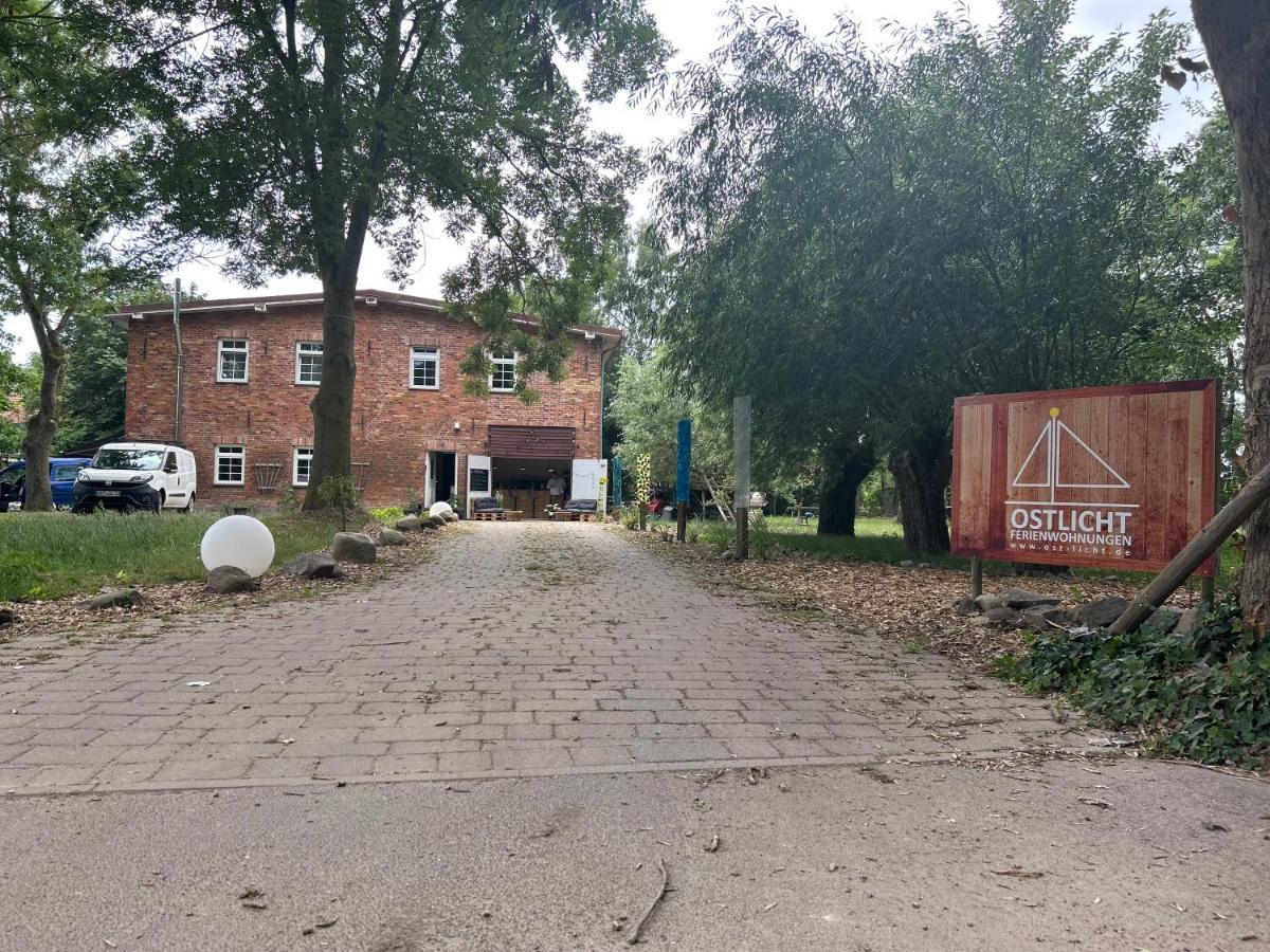 Baumzelt Rogerson Hotel Altefähr Esterno foto